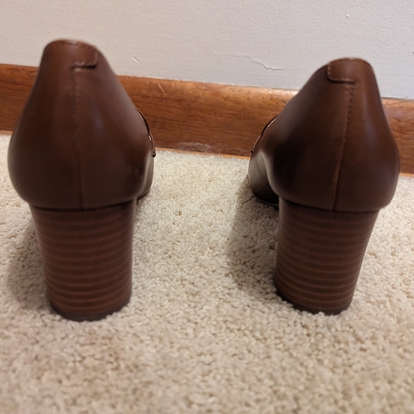 Lauren Ralph Lauren Size 5B Tan Leather Pumps - Picture 5 of 8